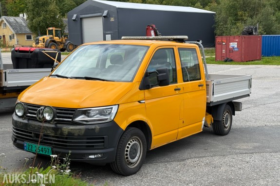 2017 Volkswagen Transporter 2,0 TDI 150 hk Lang DoKa 4Motion med kran