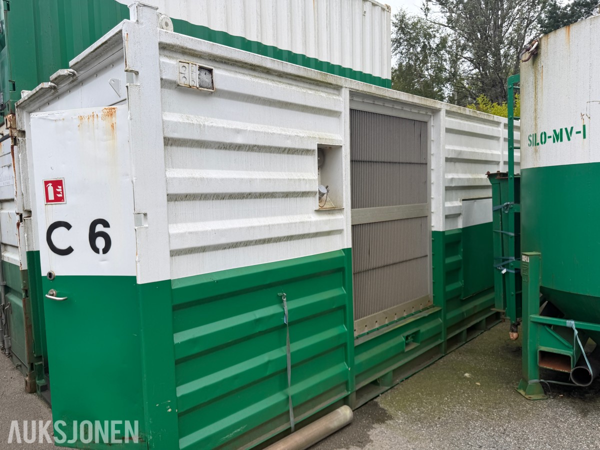 20 fots container med 2 stk. Mercedes-motorer og kompressorer