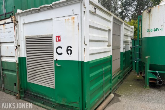 20 fots container med 2 stk. Mercedes-motorer og kompressorer