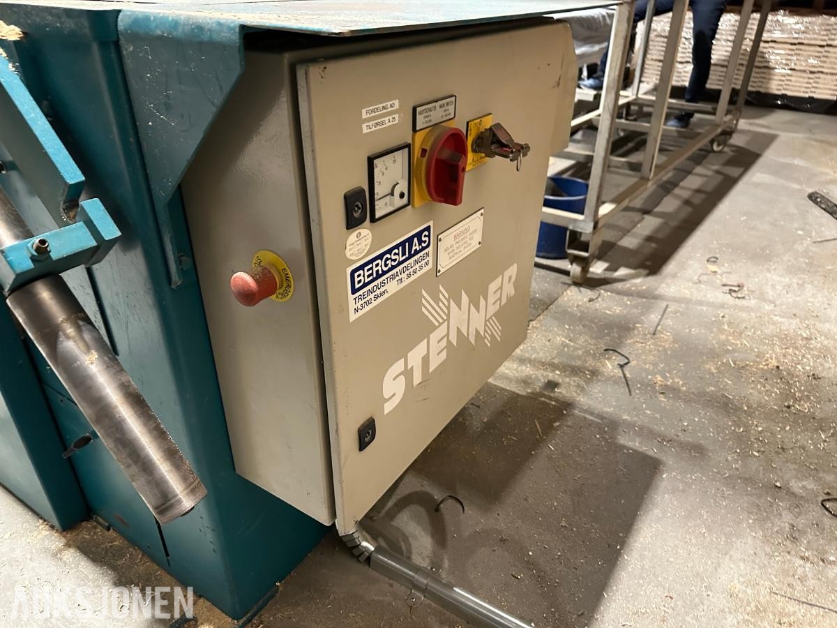 2003 Stenner ST100 Båndsag | 36" | Pneumatisk styring ST100 Båndsag