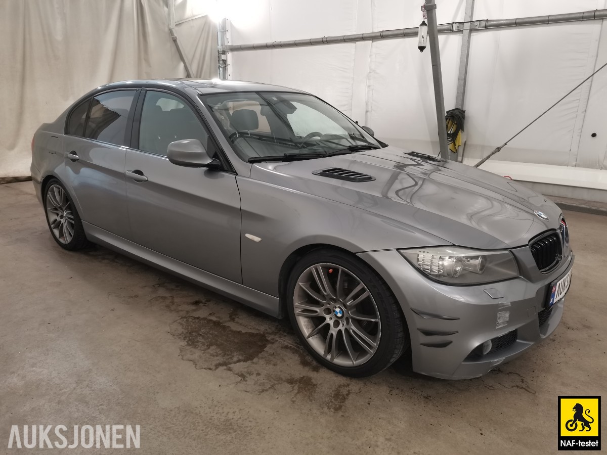 2011 BMW 3-serie 318D 136 HK AUT M-SPORT TAKLUKE CRUISE