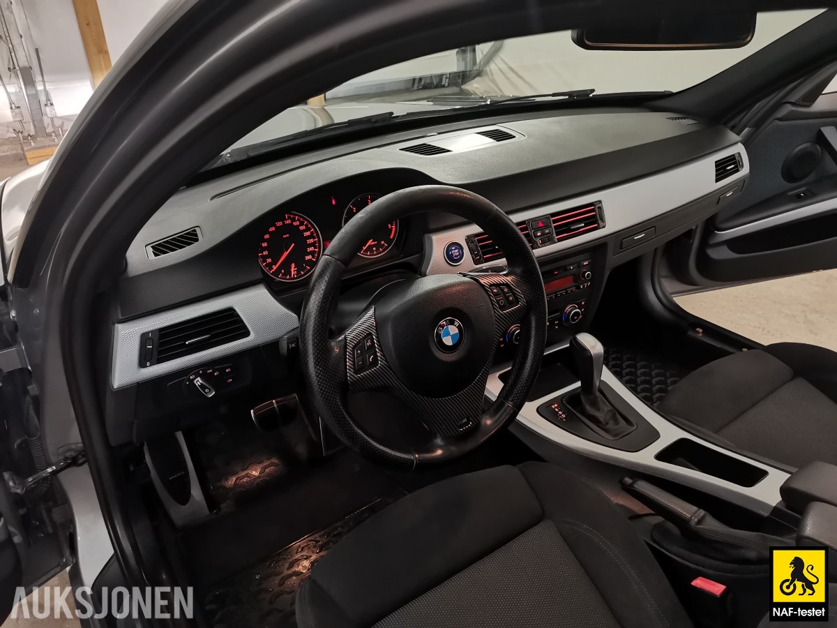 2011 BMW 3-serie 318D 136 HK AUT M-SPORT TAKLUKE CRUISE