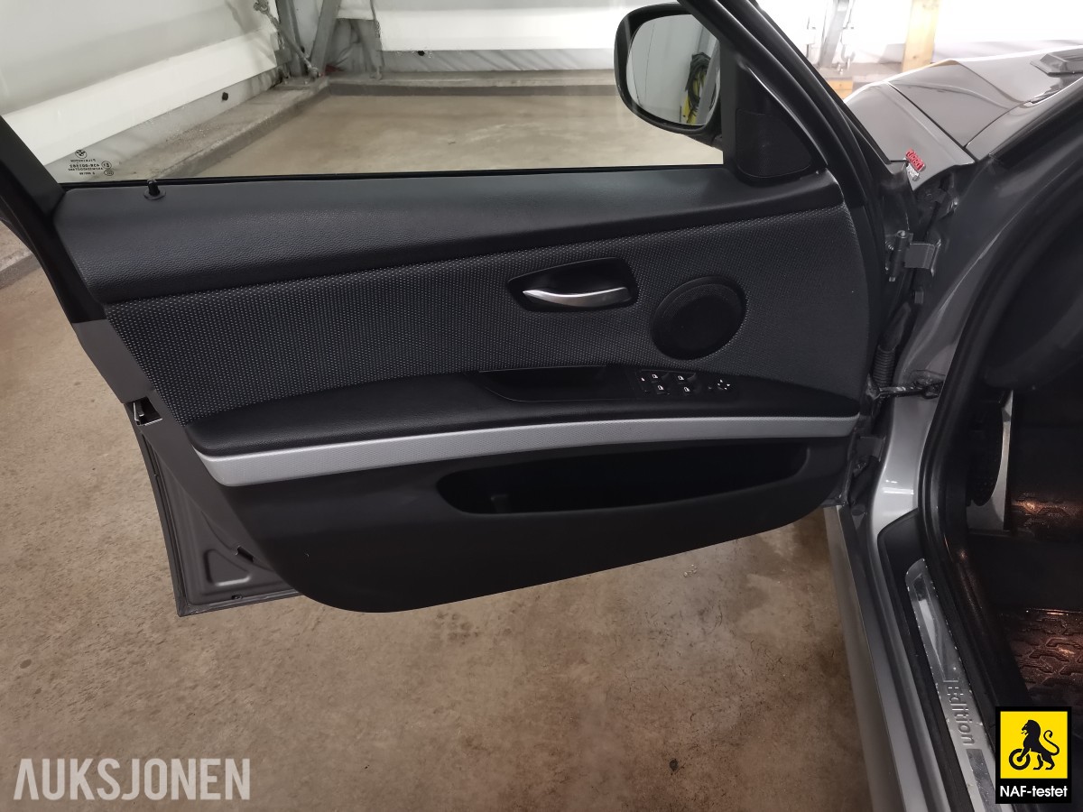 2011 BMW 3-serie 318D 136 HK AUT M-SPORT TAKLUKE CRUISE