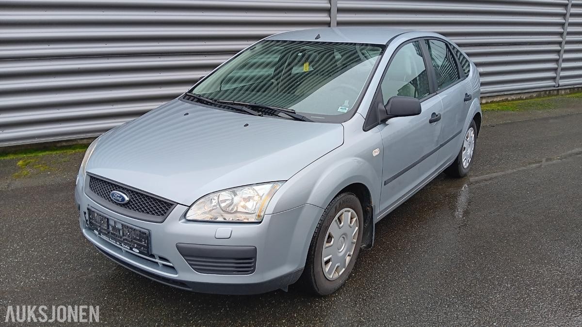 2005 Ford Focus 1.6-100HK AUTOMAT 5.dørs PKK Okt 27, 60701km