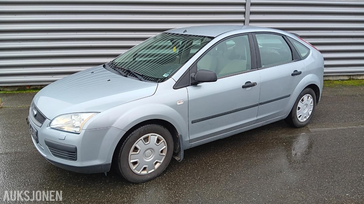 2005 Ford Focus 1.6-100HK AUTOMAT 5.dørs PKK Okt 27, 60701km