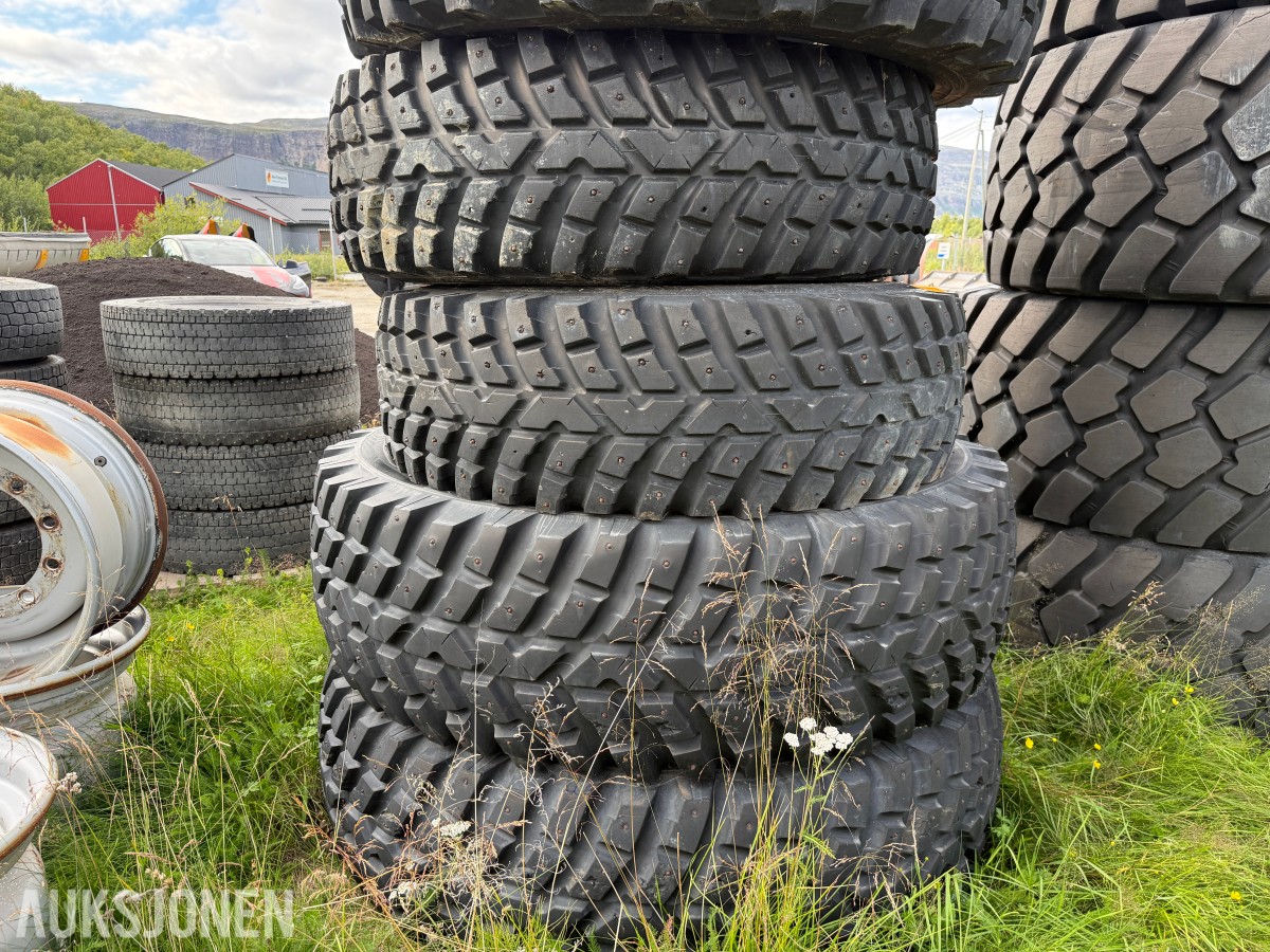 John Deere pigghjul – 2x 440/80R28 + 2x 540/50R38