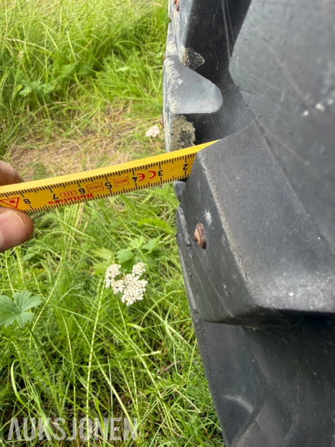 John Deere pigghjul – 2x 440/80R28 + 2x 540/50R38
