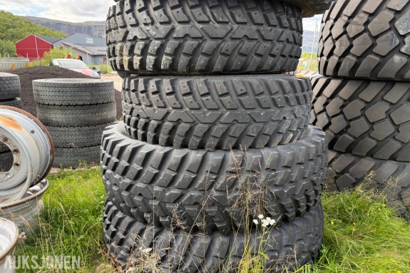 John Deere pigghjul – 2x 440/80R28 + 2x 540/50R38