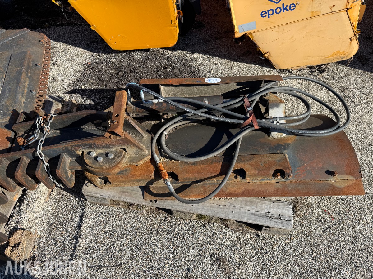 EDM 1500 hydraulisk rømmevinge / veghøvelvinge