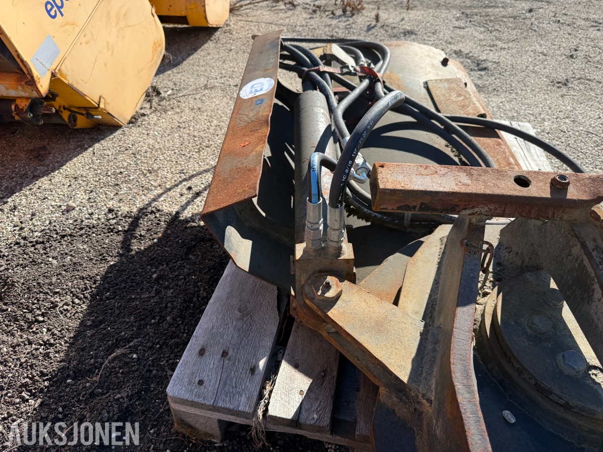 EDM 1500 hydraulisk rømmevinge / veghøvelvinge
