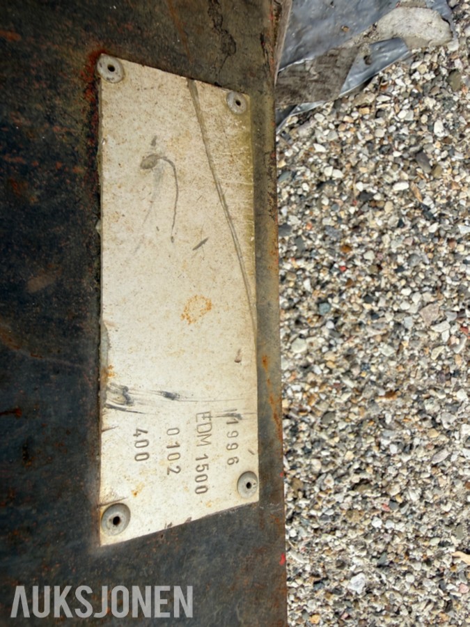 EDM 1500 hydraulisk rømmevinge / veghøvelvinge