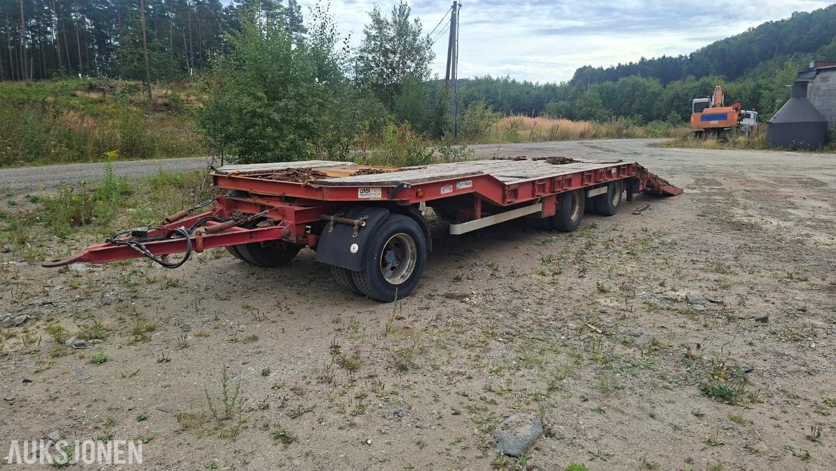 2000 HOFFMANN LTU 30 Maskinhenger