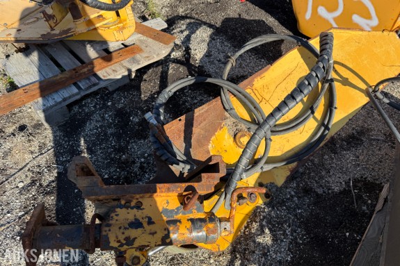 Hydraulisk snø-/grusstopper til skjær / veghøvel