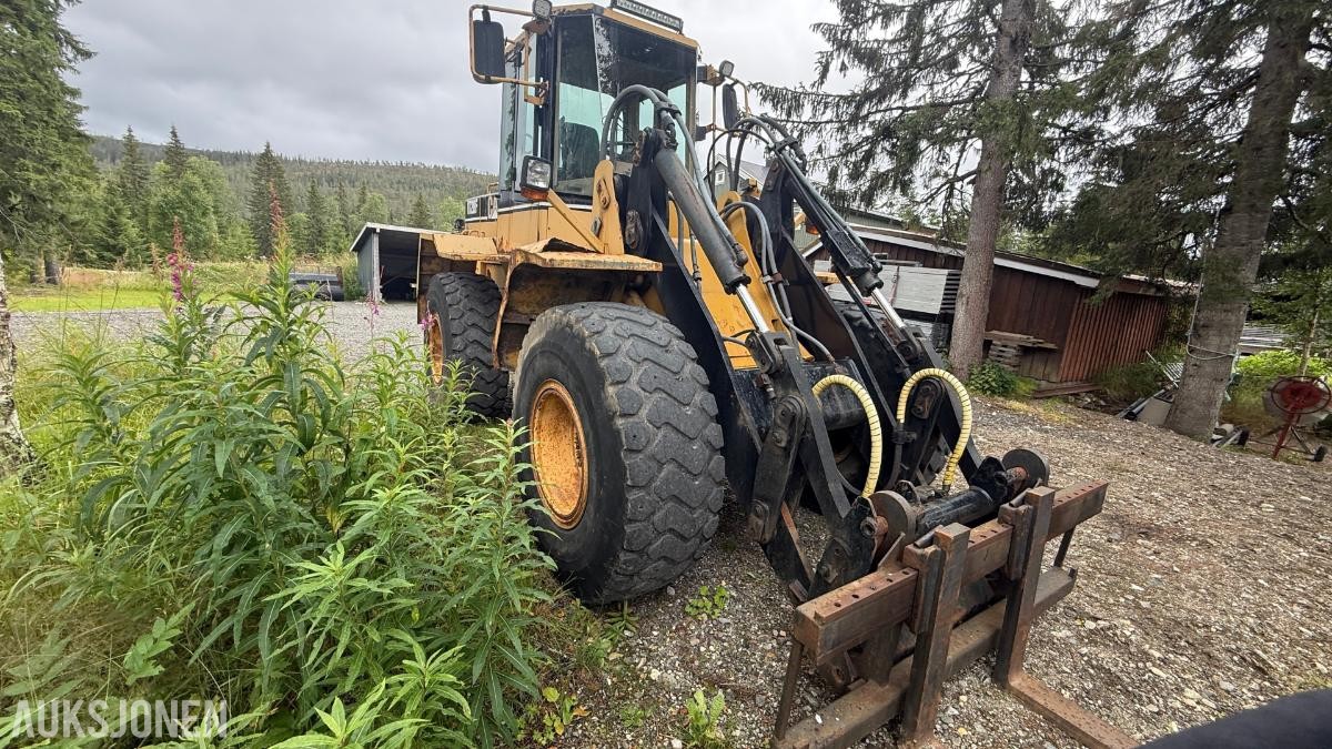 1996 Cat IT28F hjullaster m/ pallegafler og 2 skuffer 