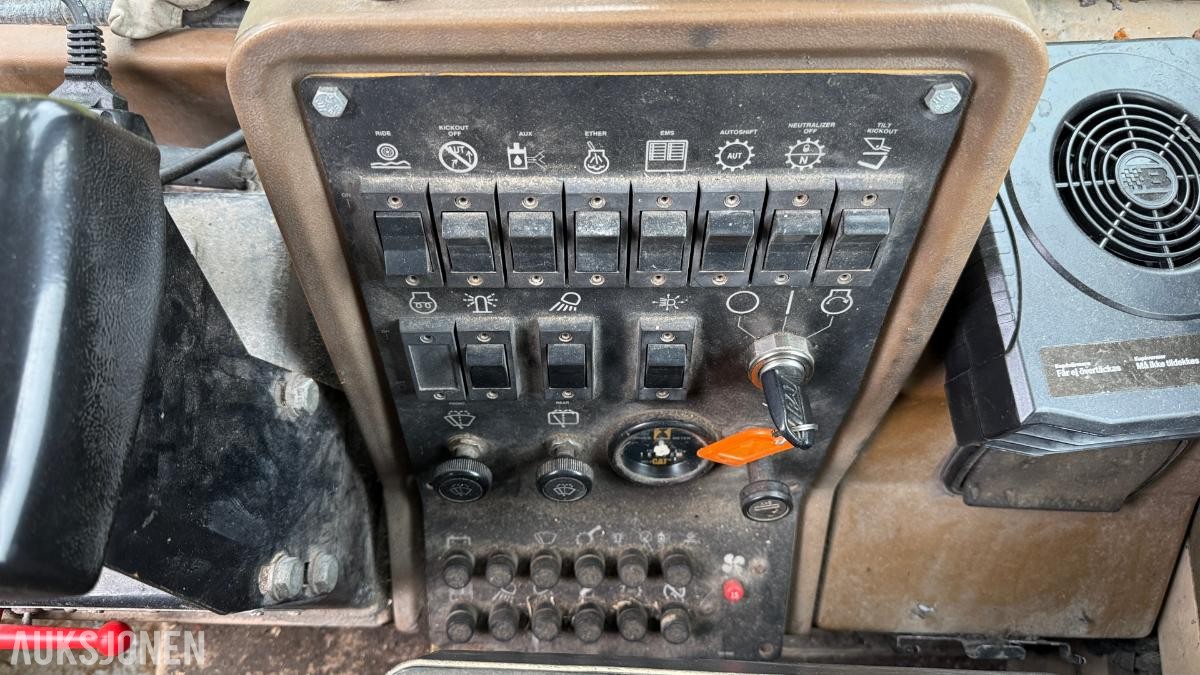 1996 Cat IT28F hjullaster m/ pallegafler og 2 skuffer 