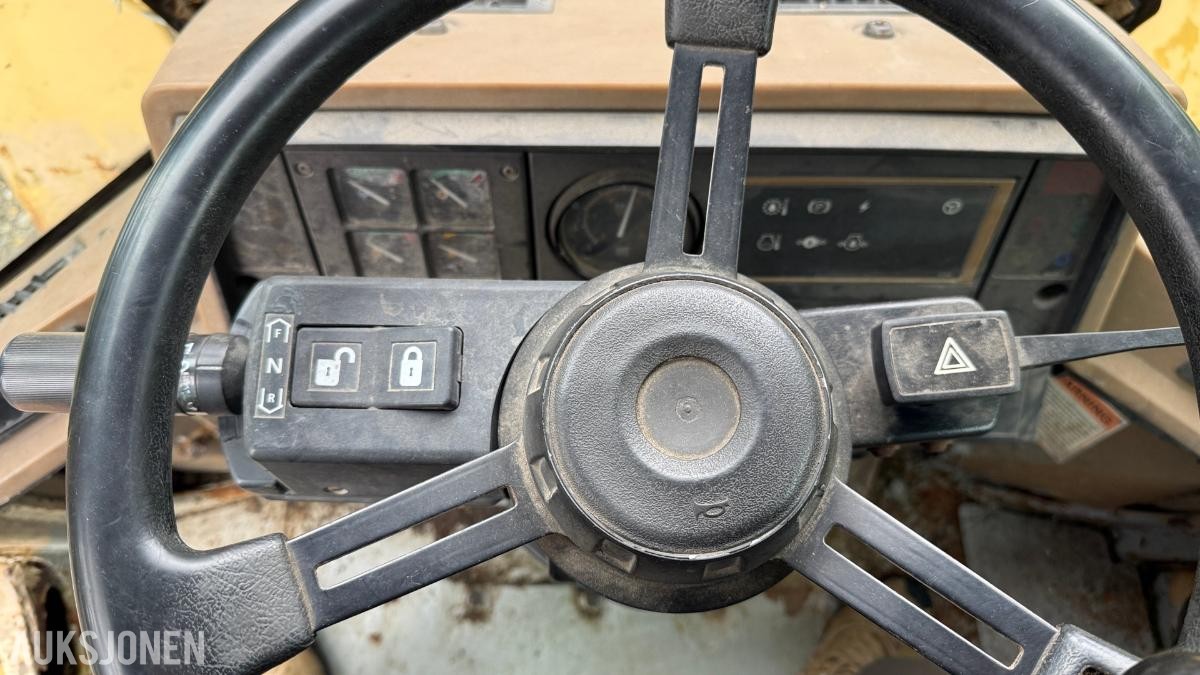 1996 Cat IT28F hjullaster m/ pallegafler og 2 skuffer 