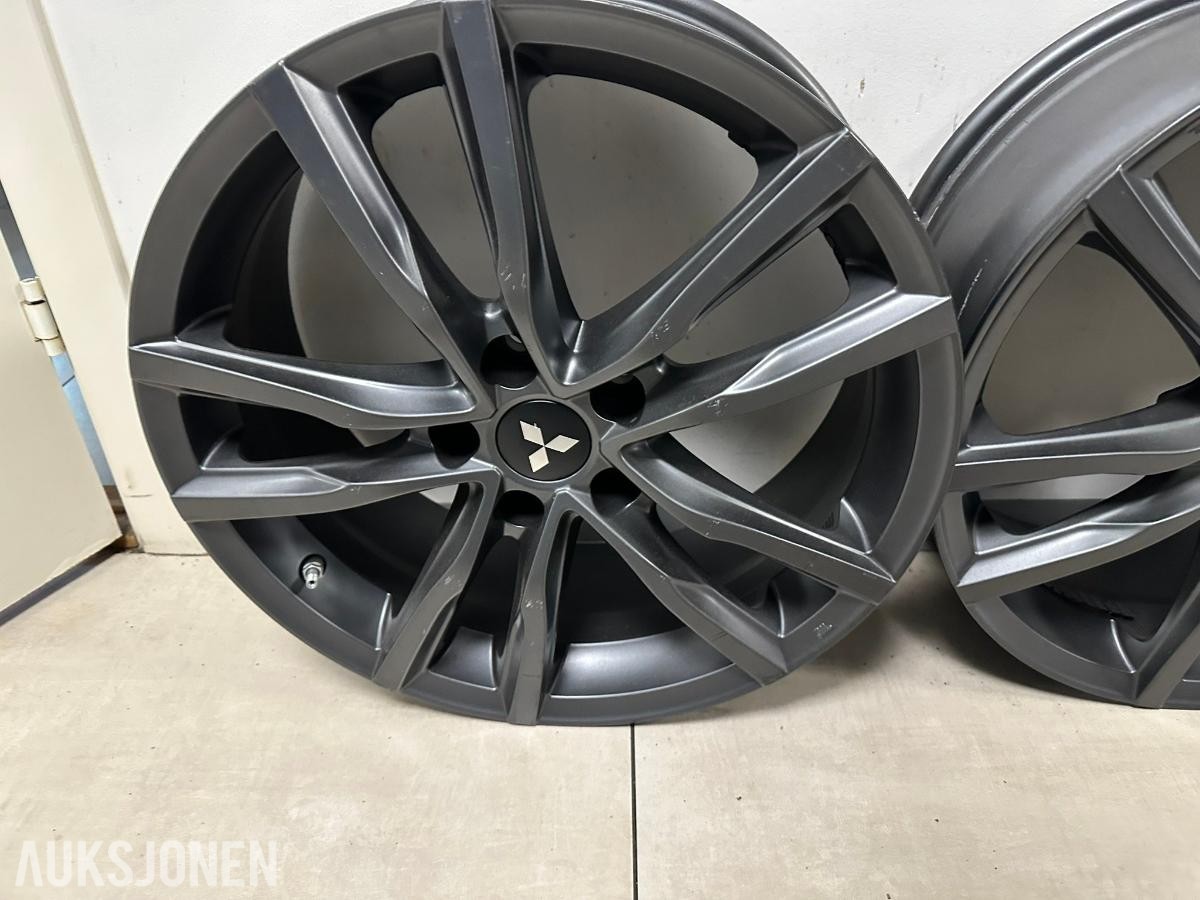 Mitsubishi 18" aluminiumsfelger – 7Jx18 ET38 – mørk grå