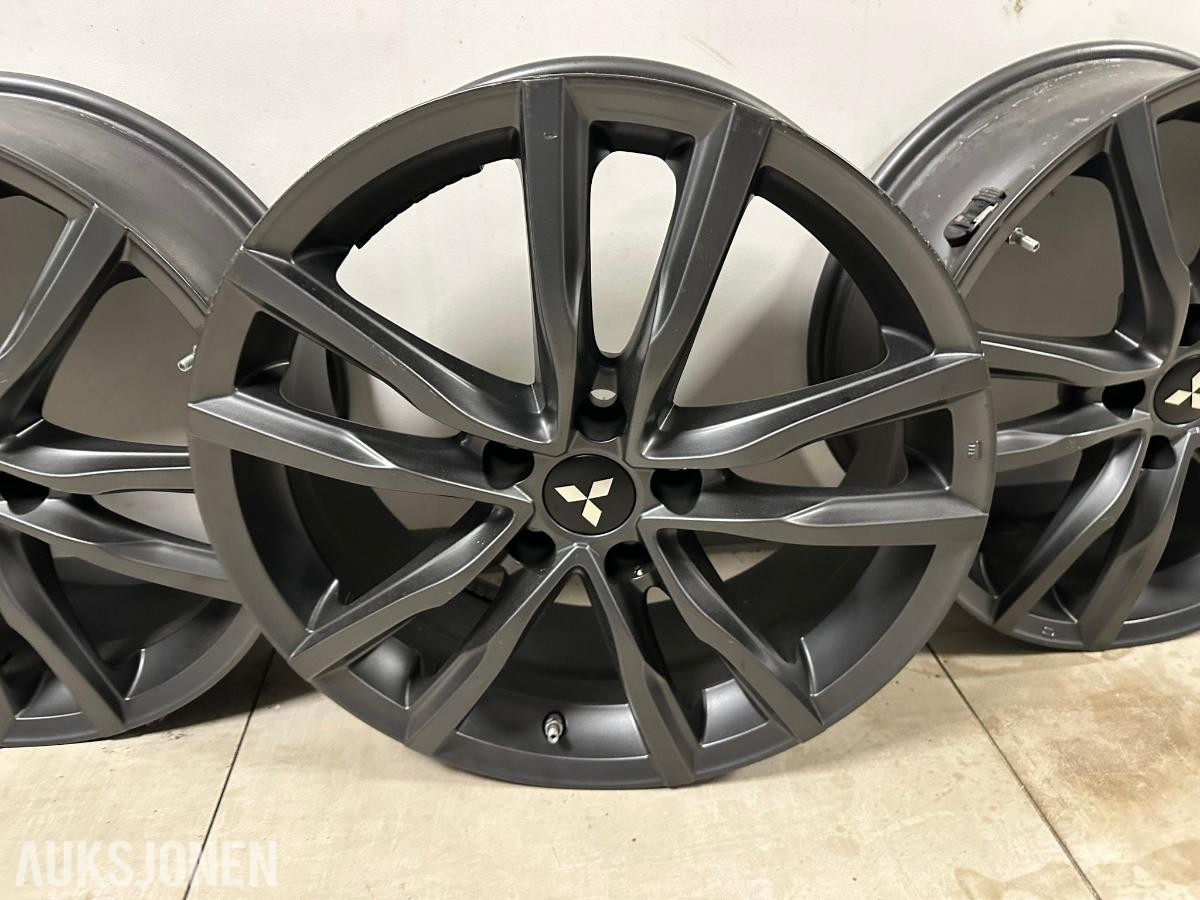 Mitsubishi 18" aluminiumsfelger – 7Jx18 ET38 – mørk grå