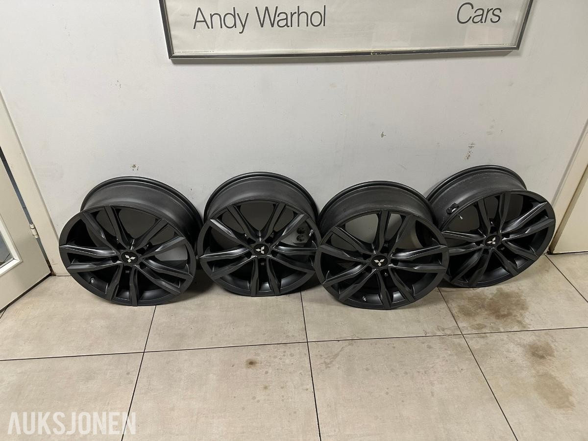 Mitsubishi 18" aluminiumsfelger – 7Jx18 ET38 – mørk grå