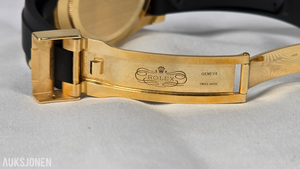 2022 Rolex Cosmograph Daytona 116518LN – 18 kt gult gull – Oysterflex