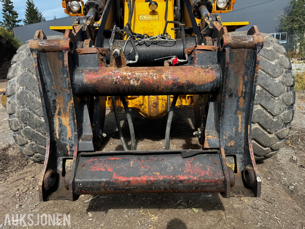 1990 Volvo L160 hjullaster med 7m3 skuffe og ekstra hydraulikk