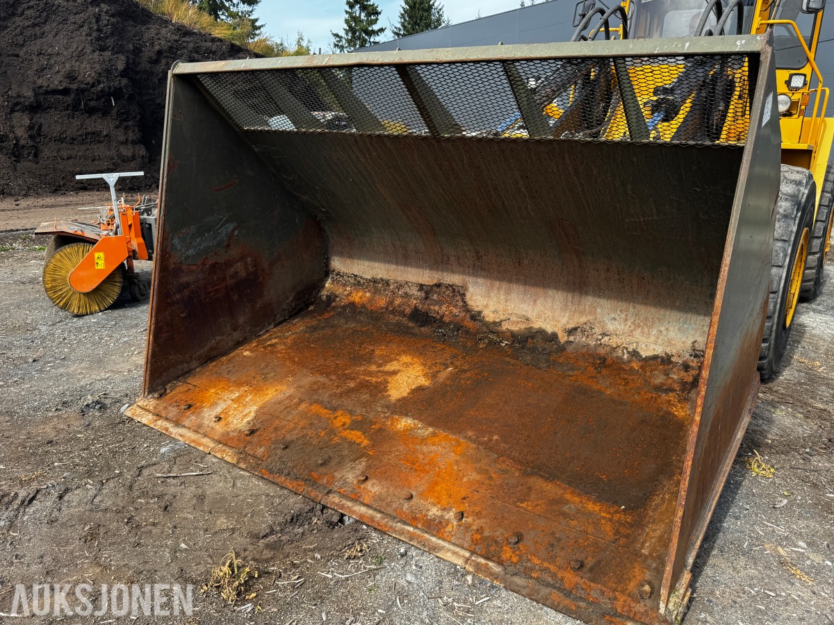 1990 Volvo L160 hjullaster med 7m3 skuffe og ekstra hydraulikk