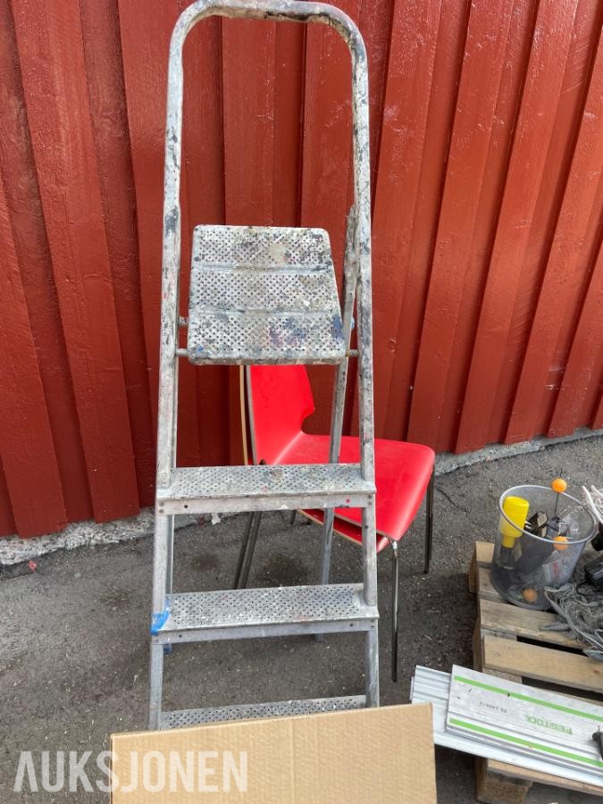 Diverse ryddesalg, se bilder Ingen minstepris