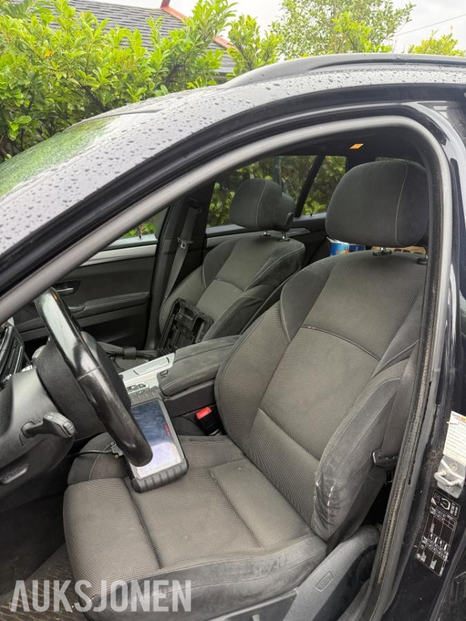 2011 BMW 5-serie F11520d 2.0 184hk Hengerfeste Panoramatak