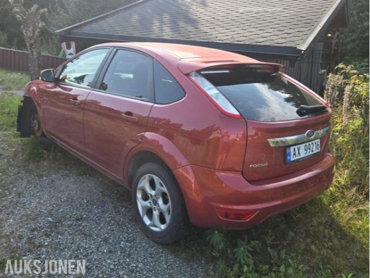 2009 Ford Focus 87 000 km - Reparasjonsobjekt