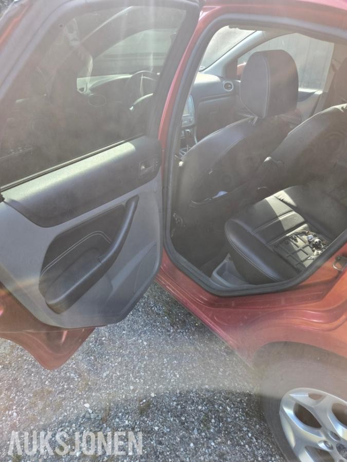 2009 Ford Focus 87 000 km - Reparasjonsobjekt