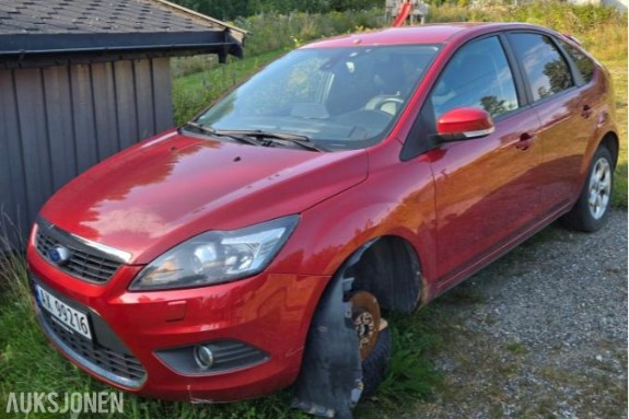 2009 Ford Focus 87 000 km - Reparasjonsobjekt