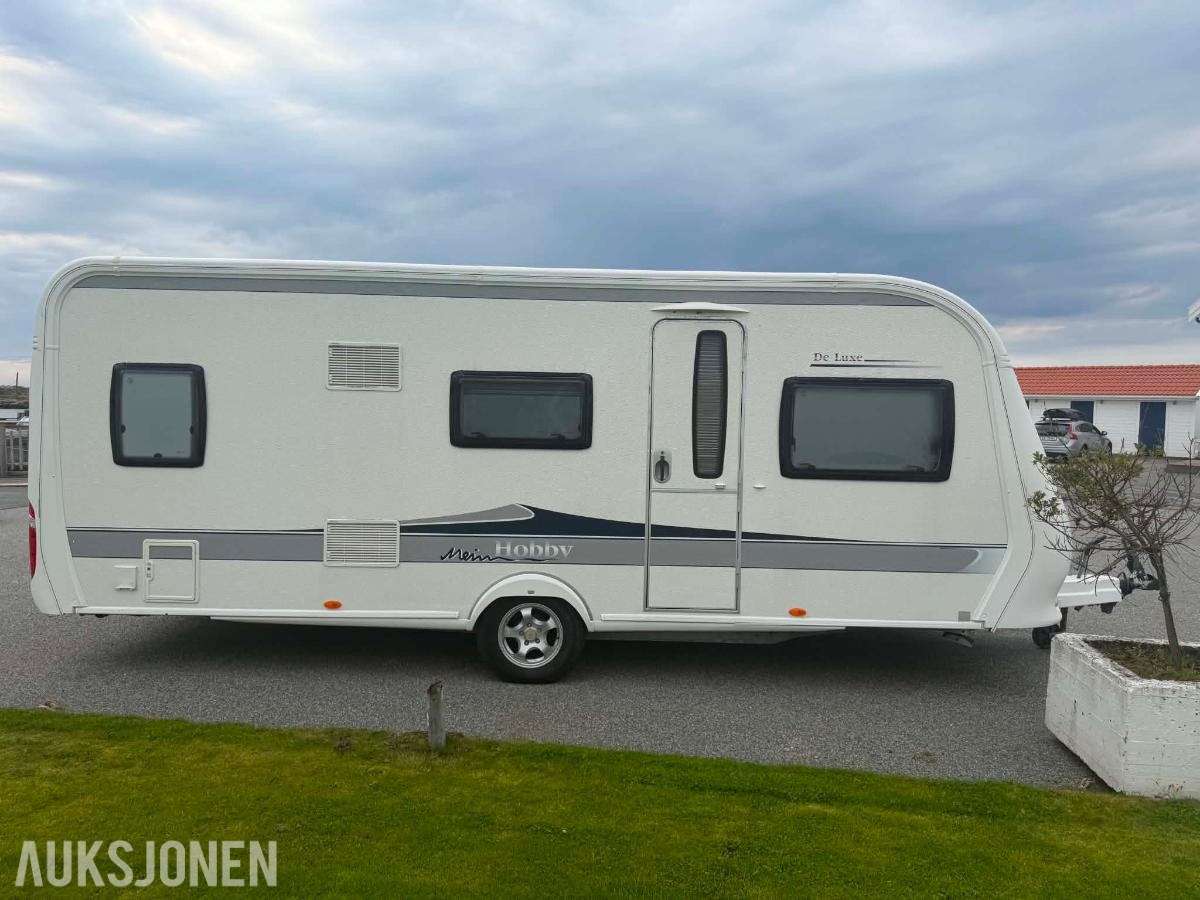 2012 Hobby 545 KMF Campingvogn, køyesenger og fortelt