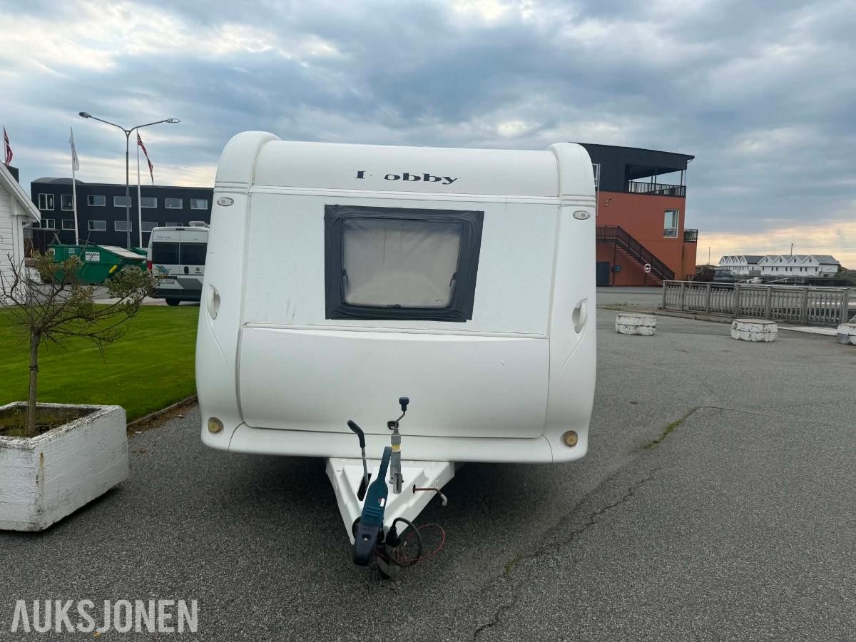 2012 Hobby 545 KMF Campingvogn, køyesenger og fortelt