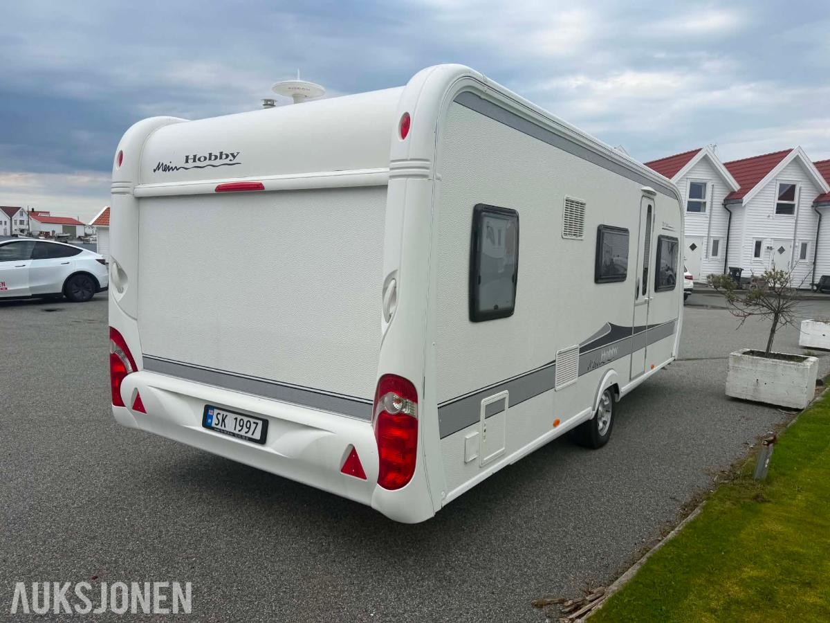 2012 Hobby 545 KMF Campingvogn, køyesenger og fortelt