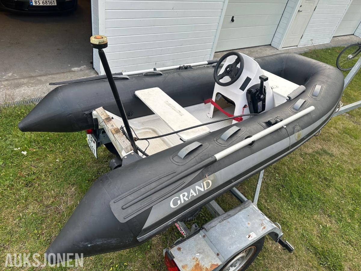 2016 Grand S275 Rib med styrekonsoll
