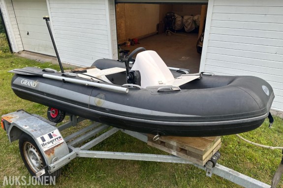 2016 Grand S275 Rib med styrekonsoll