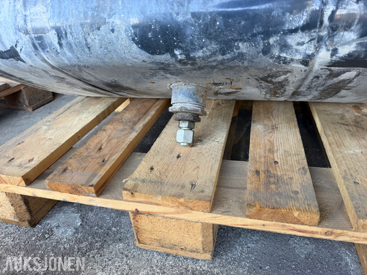 120 L HYDRAULIKKTANK MED 24 V HYDRAULIKKPUMPE - BRUKT
