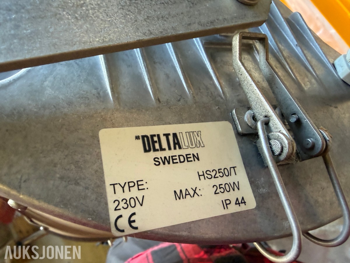 6 STK. DELTALUX HS250/T INDUSTRILAMPER MED FORKOBLINGSMODULER