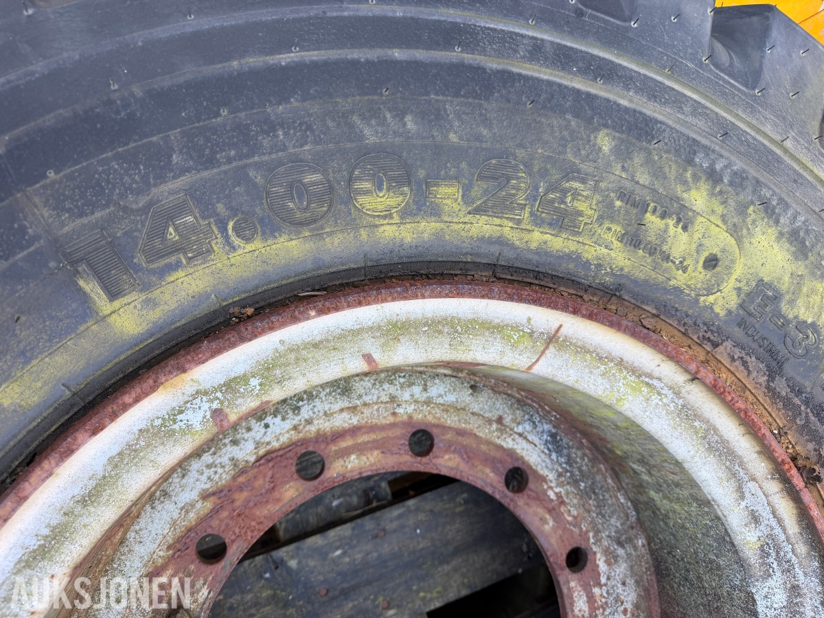 NOKIAN HTS 14.00-24 DEKK MED FELG - 3 STK