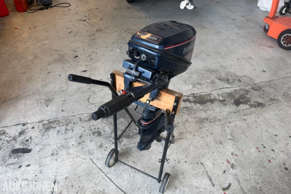 1991 EVINRUDE 15 HK PÅHENGSMOTOR – REP.OBJEKT UTEN MINSTEPRIS