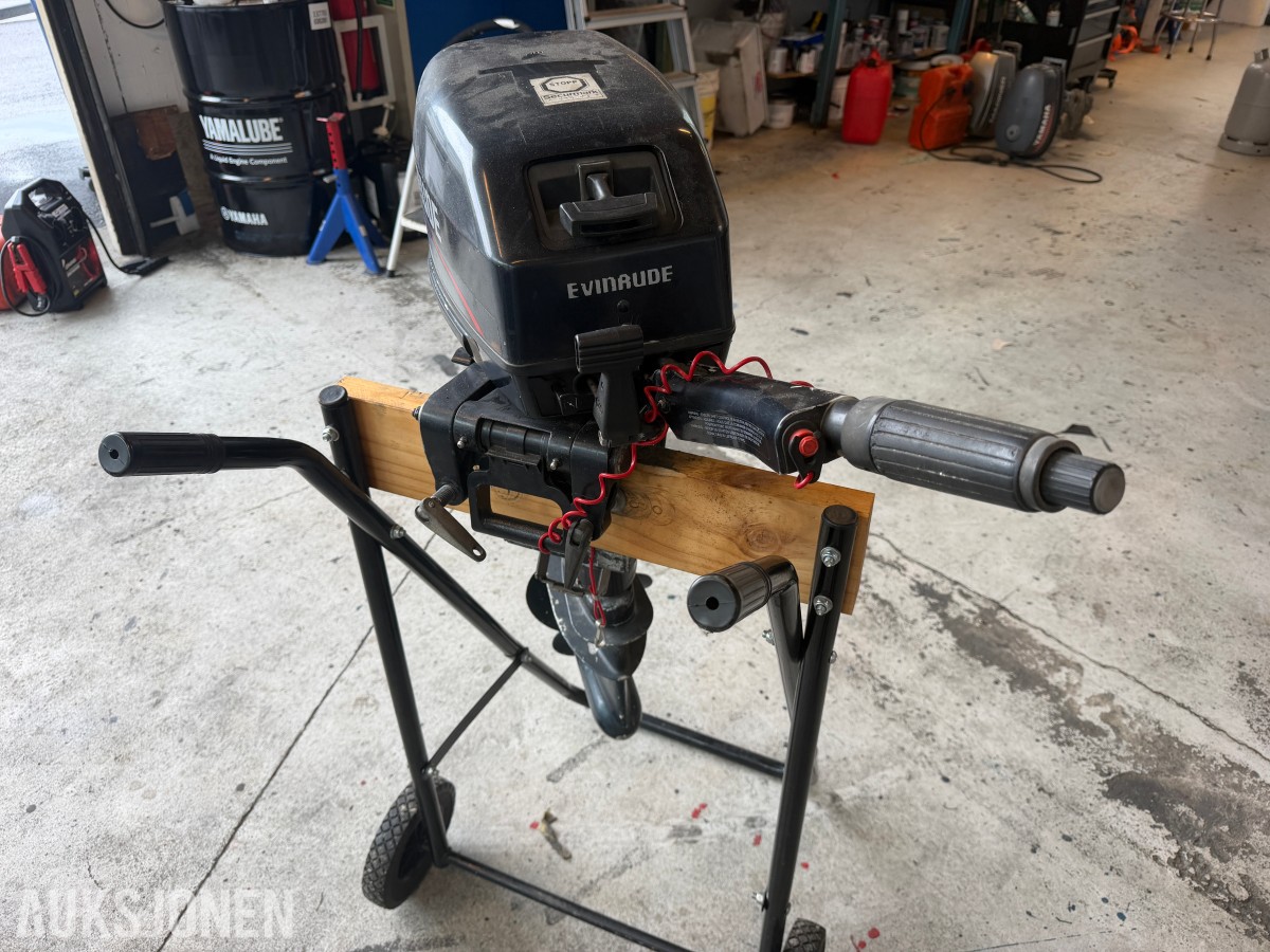 1997 EVINRUDE 9,9 HK PÅHENGSMOTOR – REP.OBJEKT UTEN MINSTEPRIS