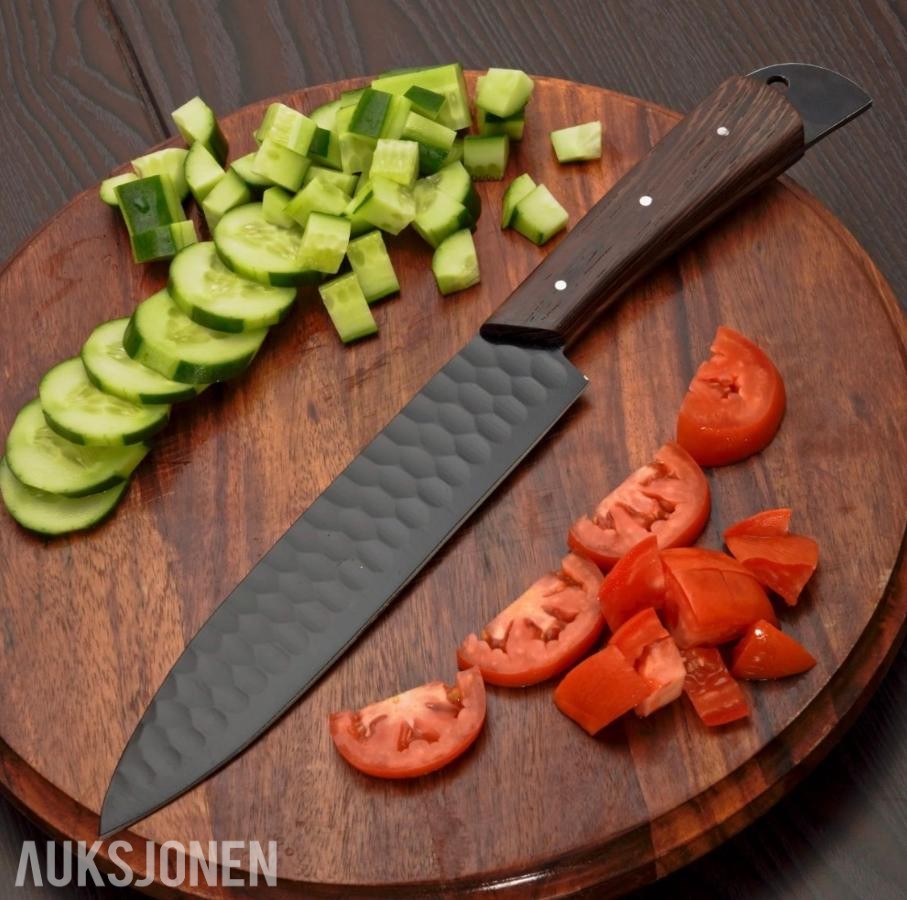 HÅNDLAGET KJØKKEN SETT 5 KNIVER MED LÆRMAPPE