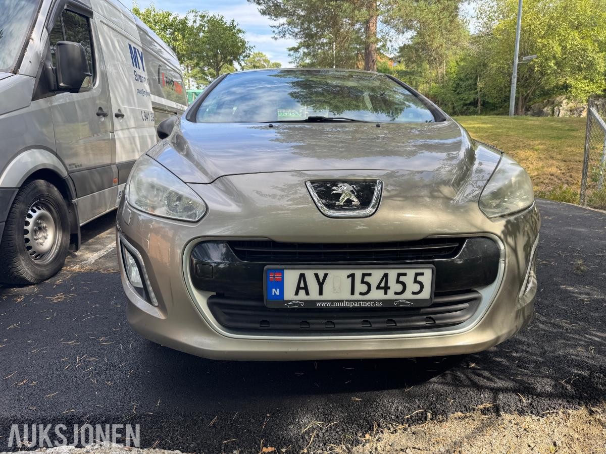 2011 Peugeot 308 1.6 92hk cruisekontroll mye påkostet s+v dekk
