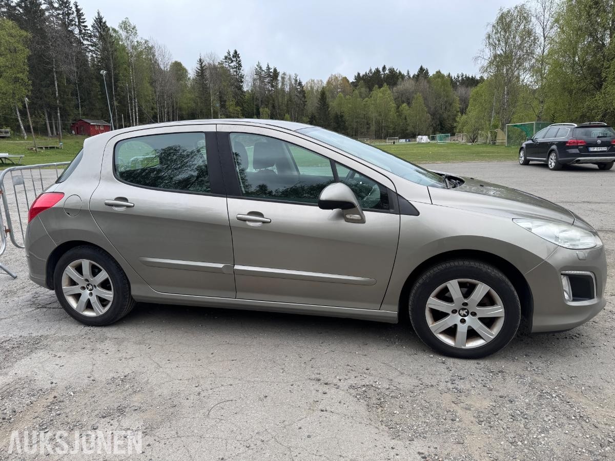 2011 Peugeot 308 1.6 92hk cruisekontroll mye påkostet s+v dekk