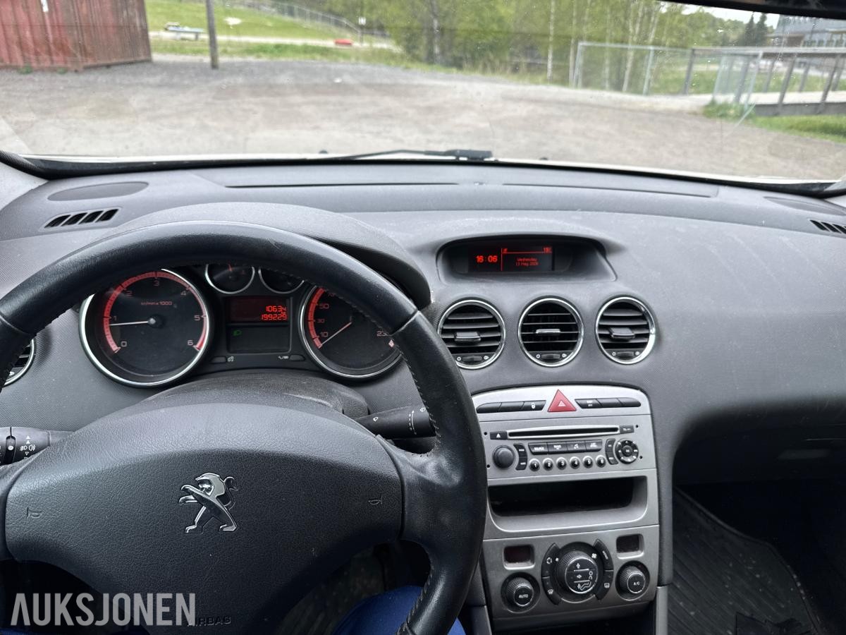 2011 Peugeot 308 1.6 92hk cruisekontroll mye påkostet s+v dekk