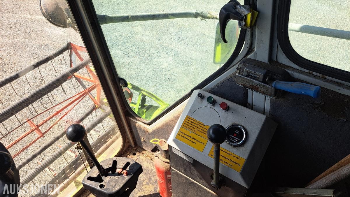 1985 Claas Dominator 48