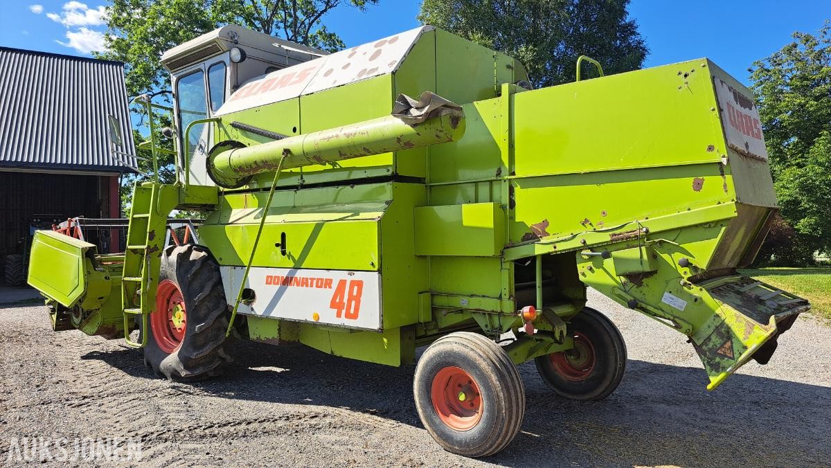 1985 Claas Dominator 48