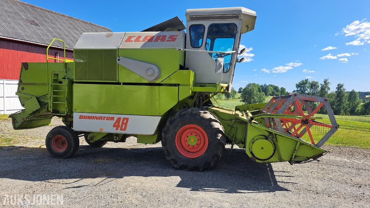 1985 Claas Dominator 48