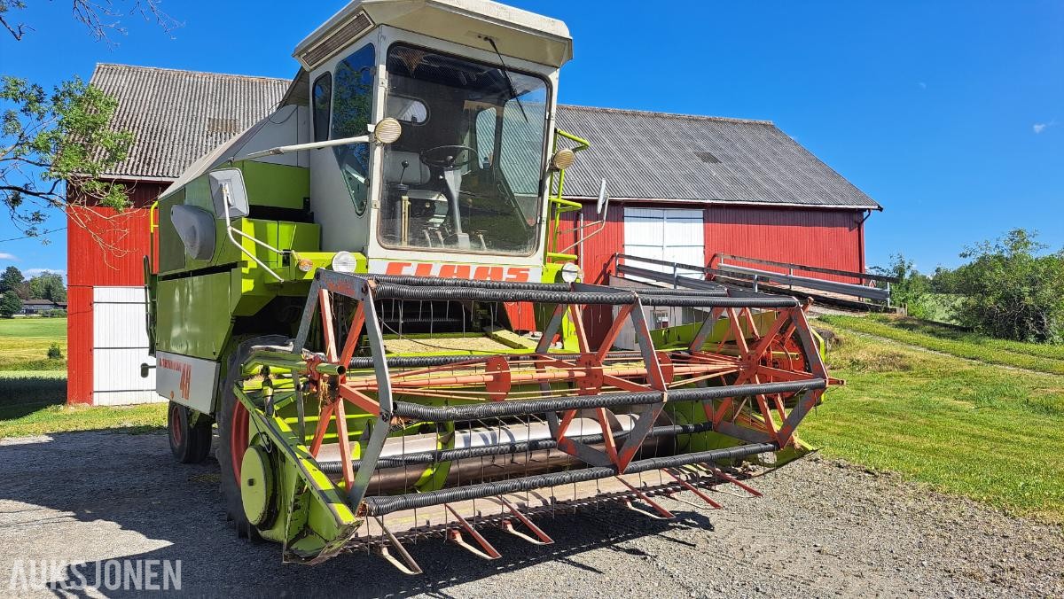 1985 Claas Dominator 48