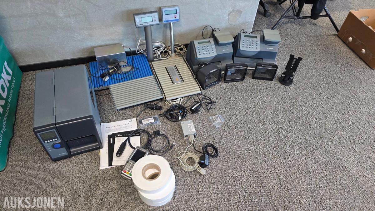 Diverse butikkutstyr selges samlet uten minstepris Verifone / Intermek +++